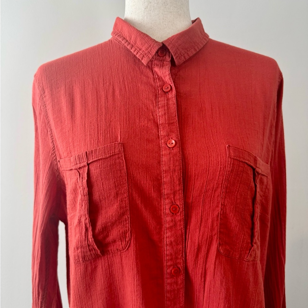 Banana Republic Solid Voile Button Front Boyfrien… - image 2